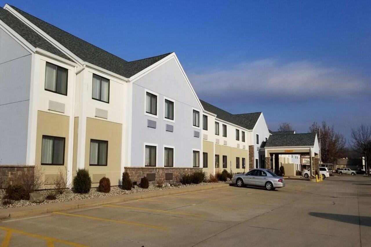Best Western University Inn Urbana Экстерьер фото