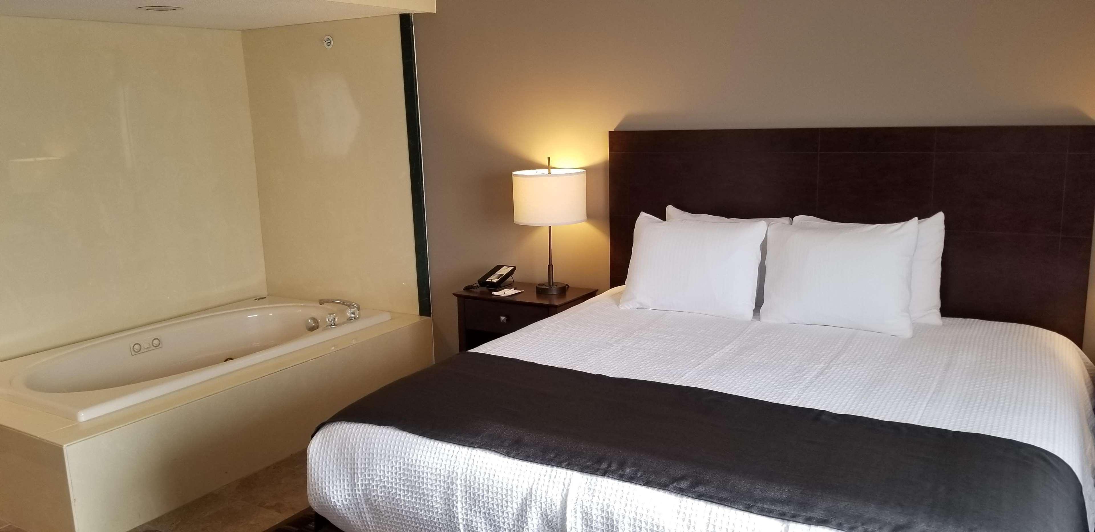 Best Western University Inn Urbana Экстерьер фото