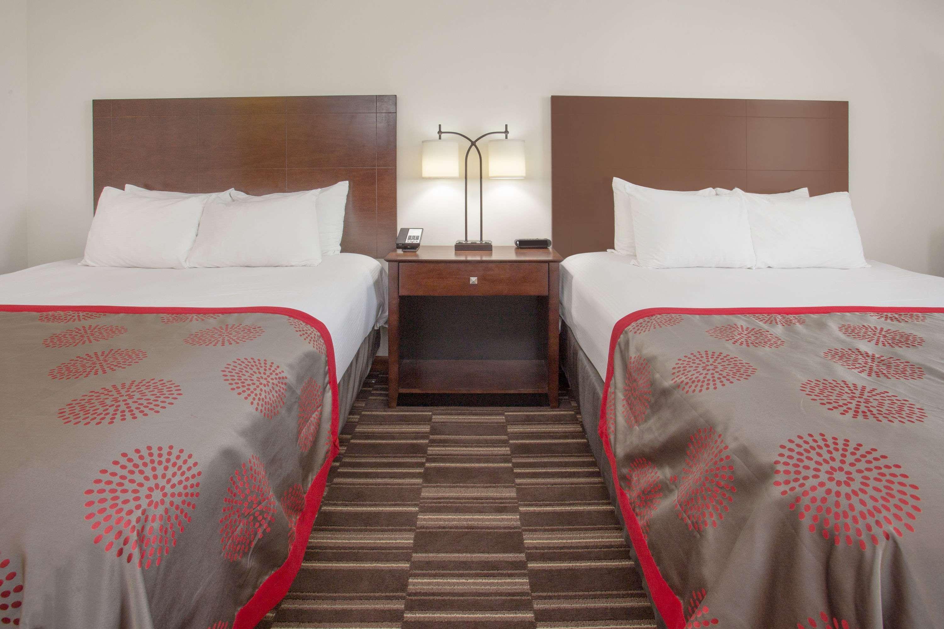 Best Western University Inn Urbana Экстерьер фото